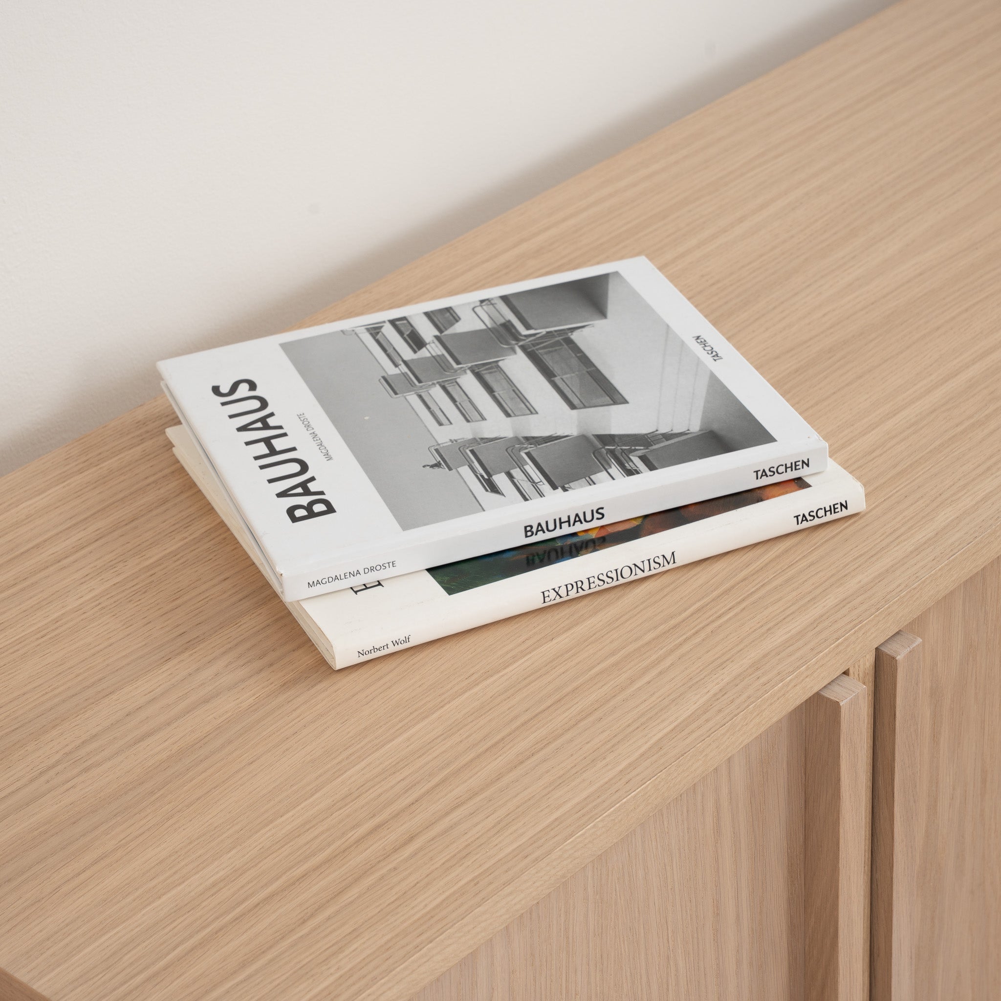 LOUIS TV Sideboard
