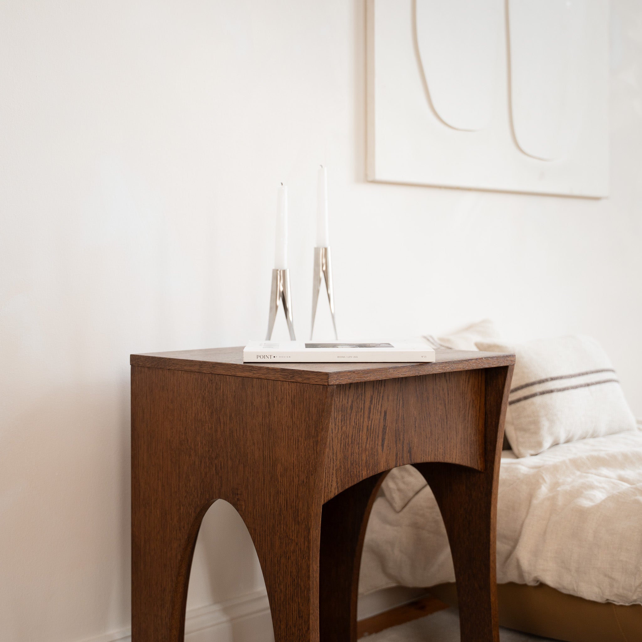CAPRICORN Bedside Table