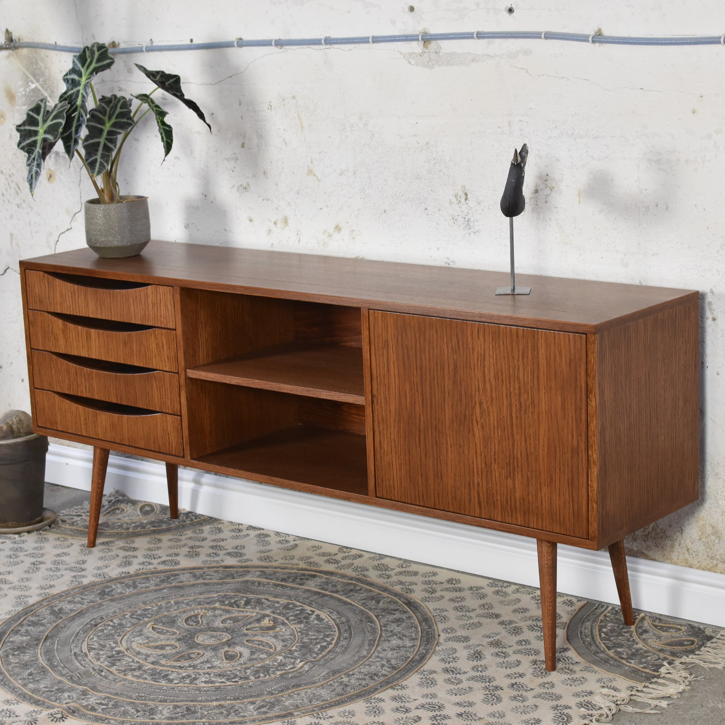 Buffet LOTV HIGH de style mid-century, vintage
